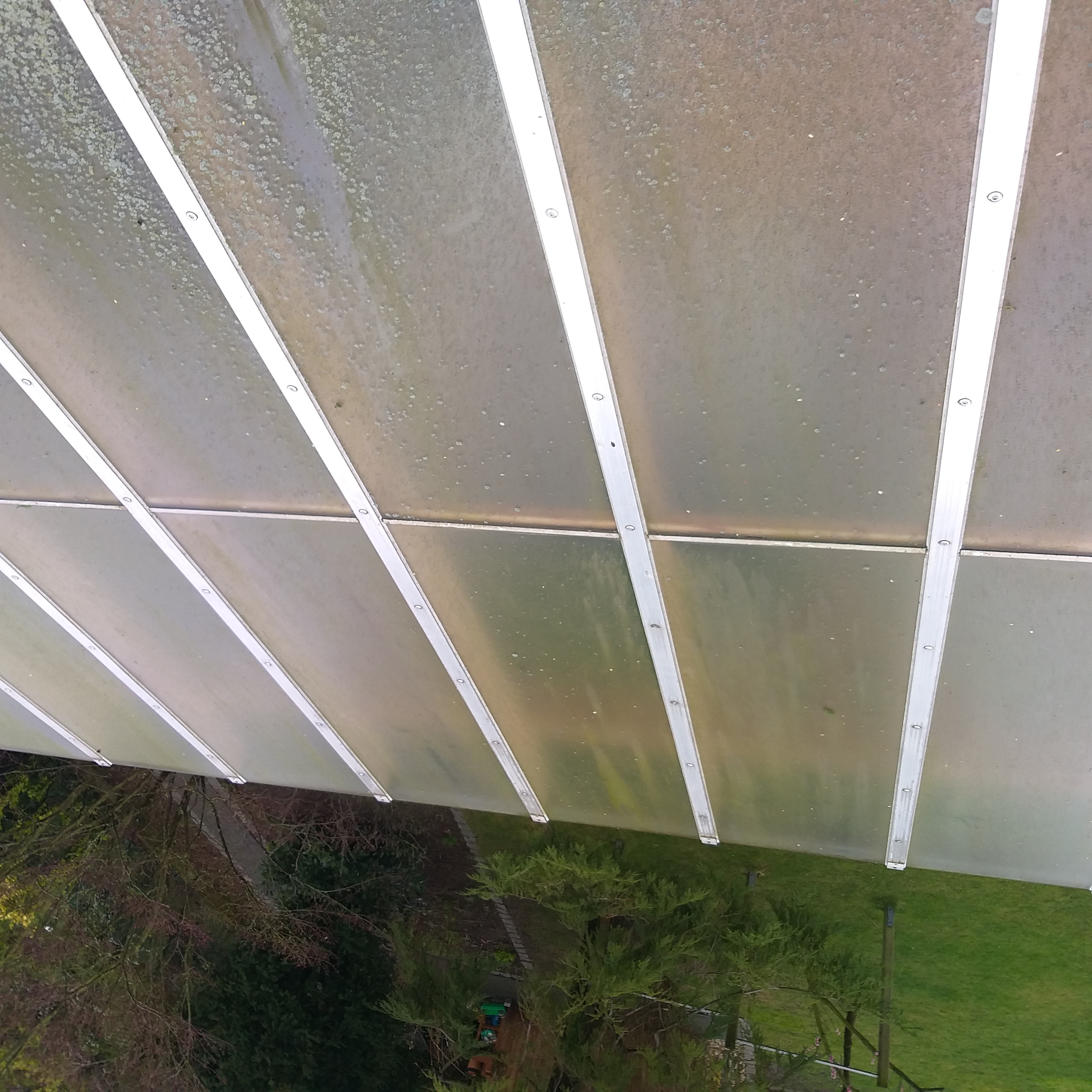 Light, white and tight scandinavian design